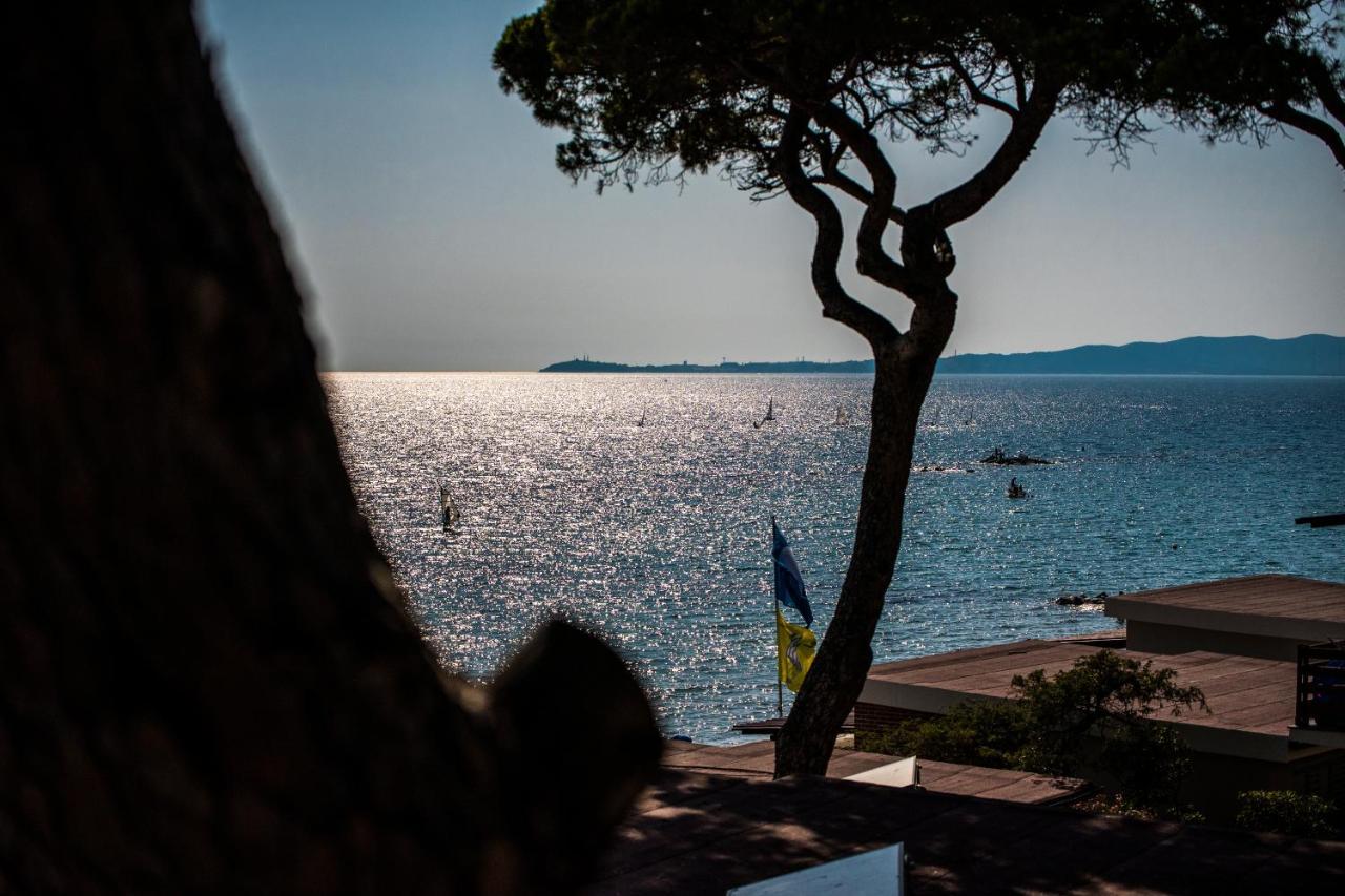 Golfo Del Sole Hotel & Holiday Resort Фоллоника Экстерьер фото
