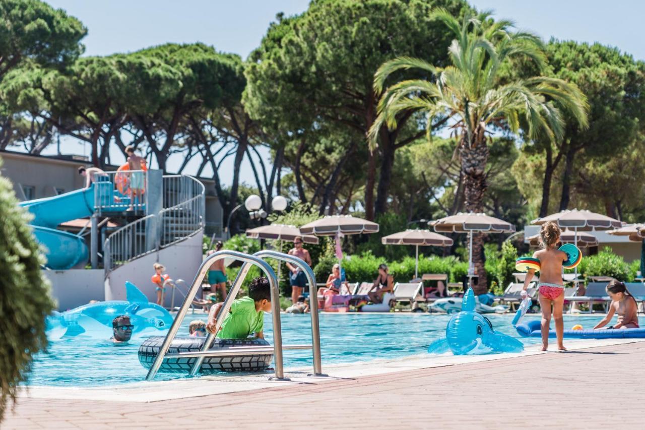 Golfo Del Sole Hotel & Holiday Resort Фоллоника Экстерьер фото