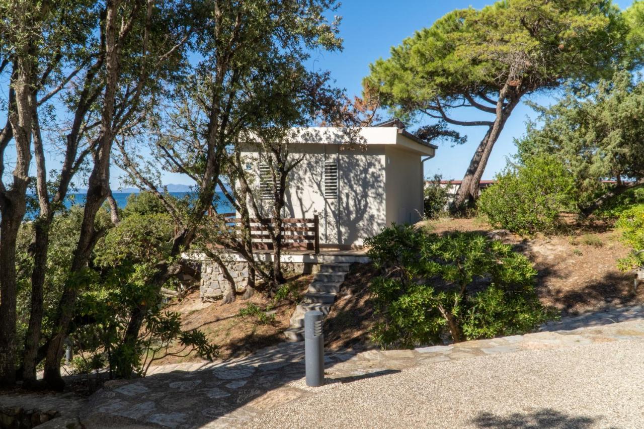 Golfo Del Sole Hotel & Holiday Resort Фоллоника Экстерьер фото