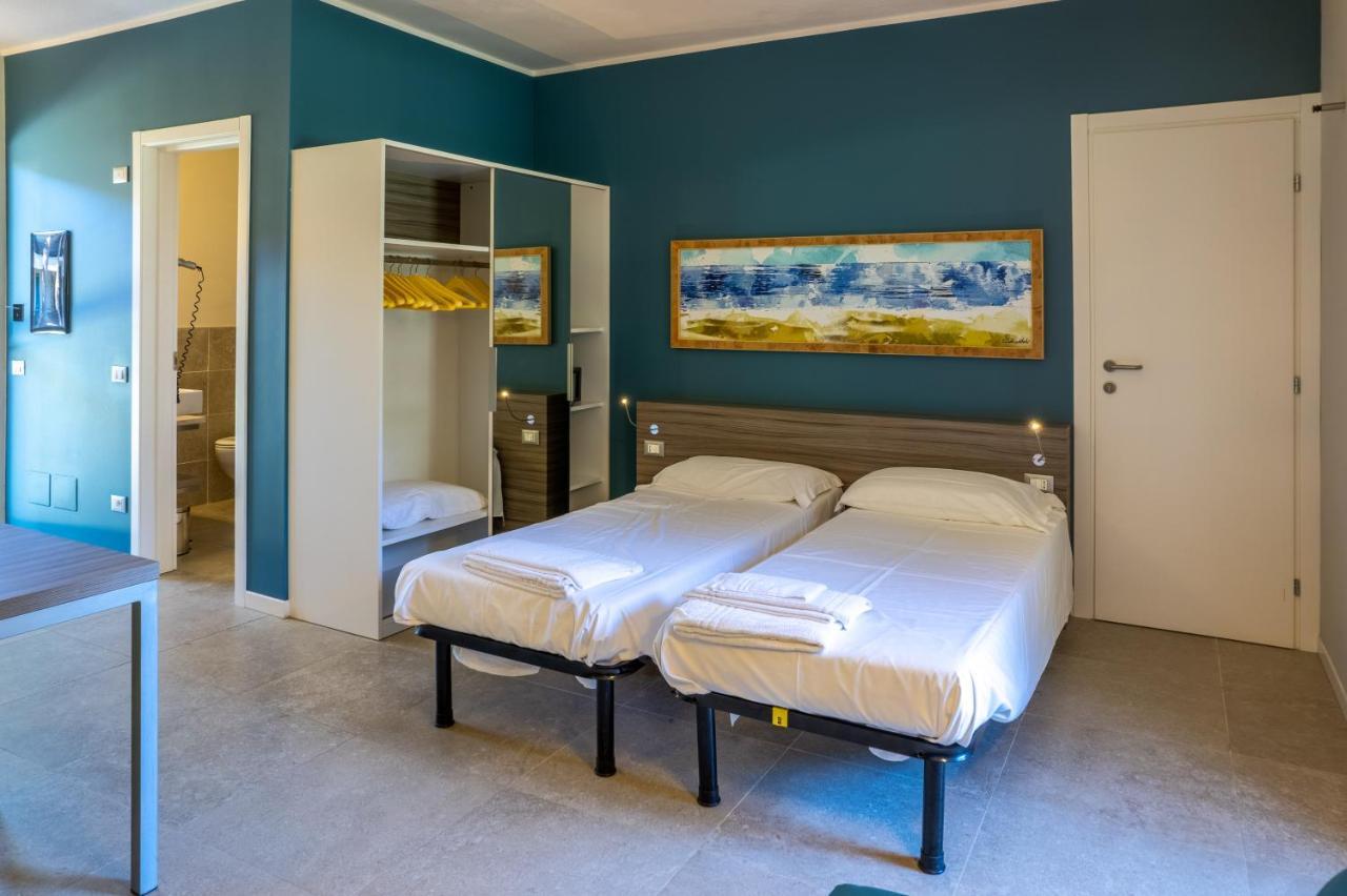 Golfo Del Sole Hotel & Holiday Resort Фоллоника Экстерьер фото